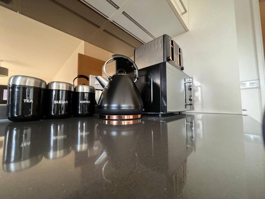 2 Bedroom Modern City Centre Bournemouth Apartment בורנמות' מראה חיצוני תמונה